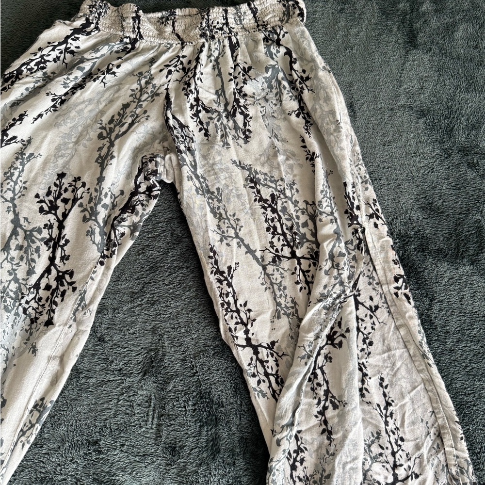 Khush Slit Leg Pants - Picture 3 of 3